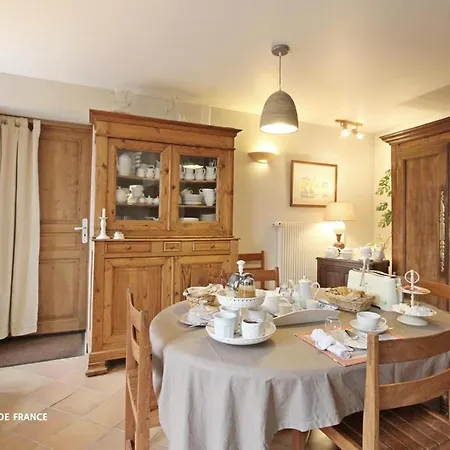 Les Du Chataignier Bed & Breakfast 3*