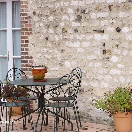 Les Du Chataignier 3*