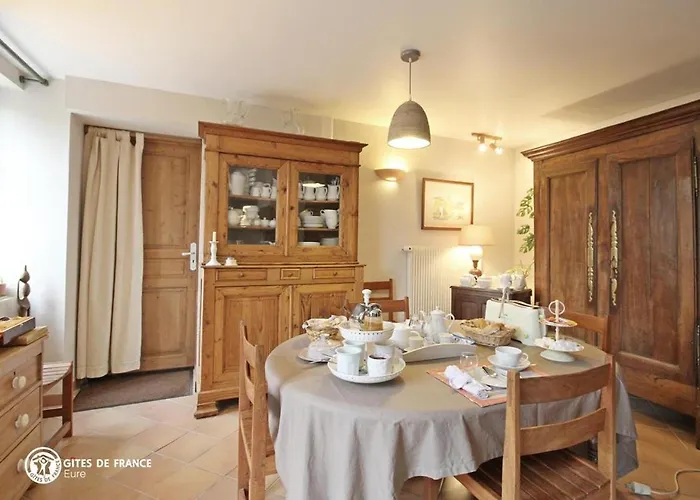 Les Du Chataignier Bed & Breakfast 3*